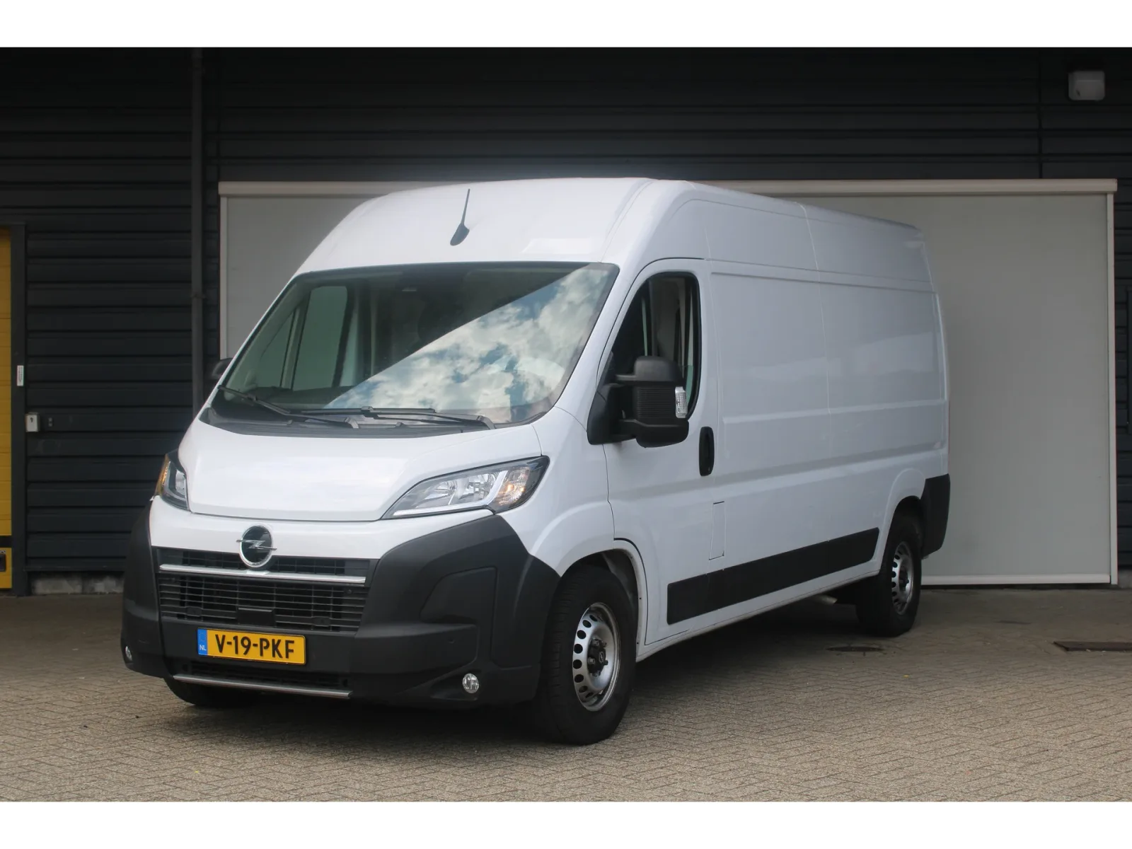 Opel Movano (2024) — foto 1