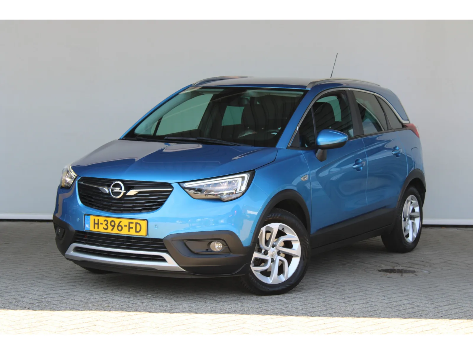 Opel Crossland X (2020) — foto 1