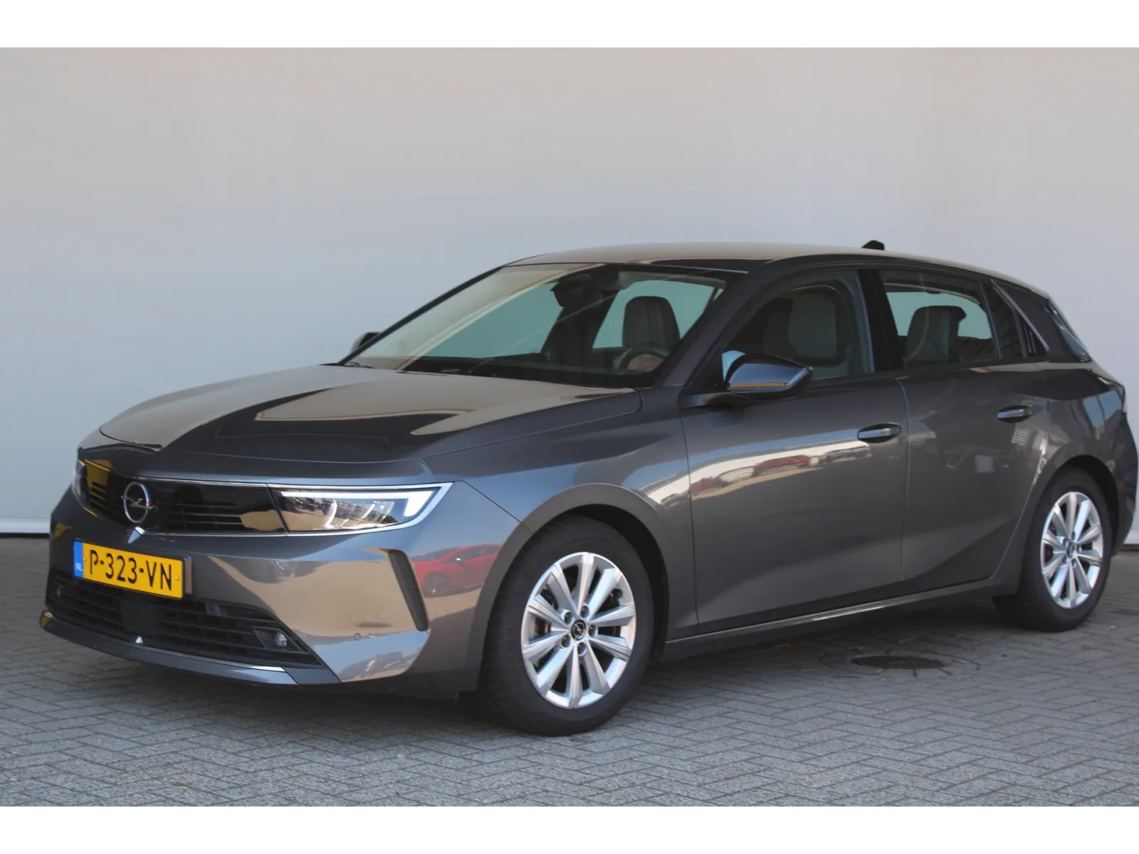 Opel Astra (2022) — foto 1