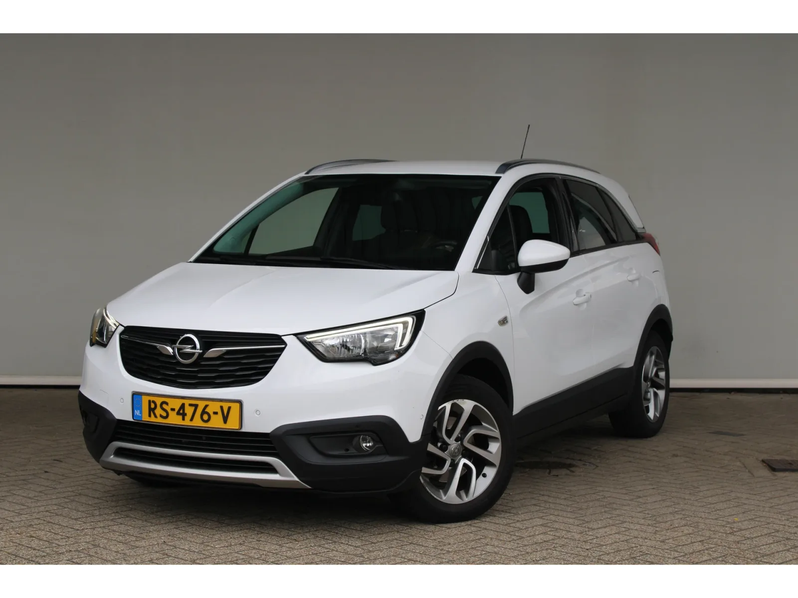 Opel Crossland X (2018) — foto 1