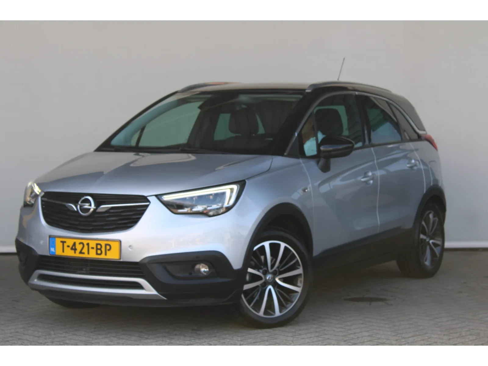 Opel Crossland X (2019) — foto 1