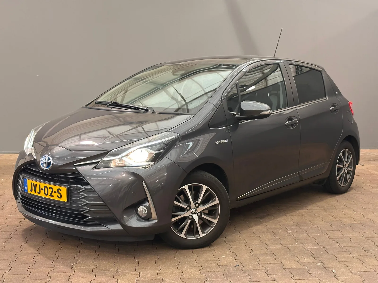 Toyota Yaris (2020) — foto 1