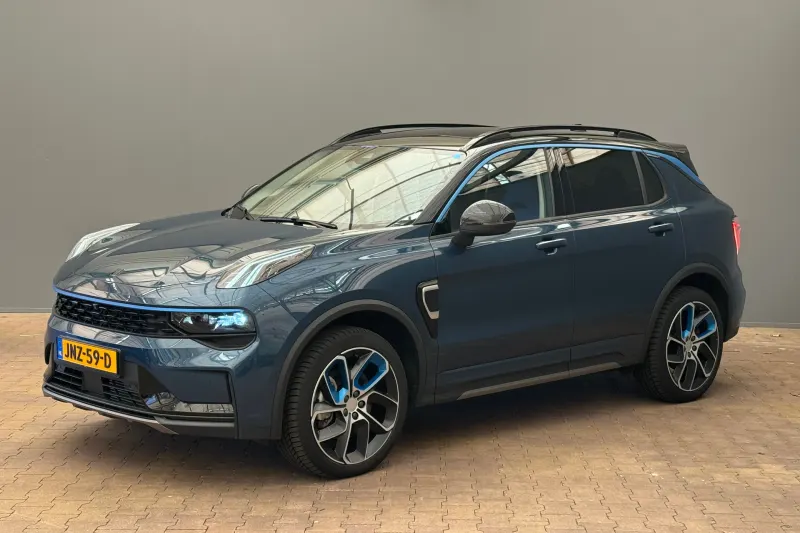 Lynk & Co 01 (2022)