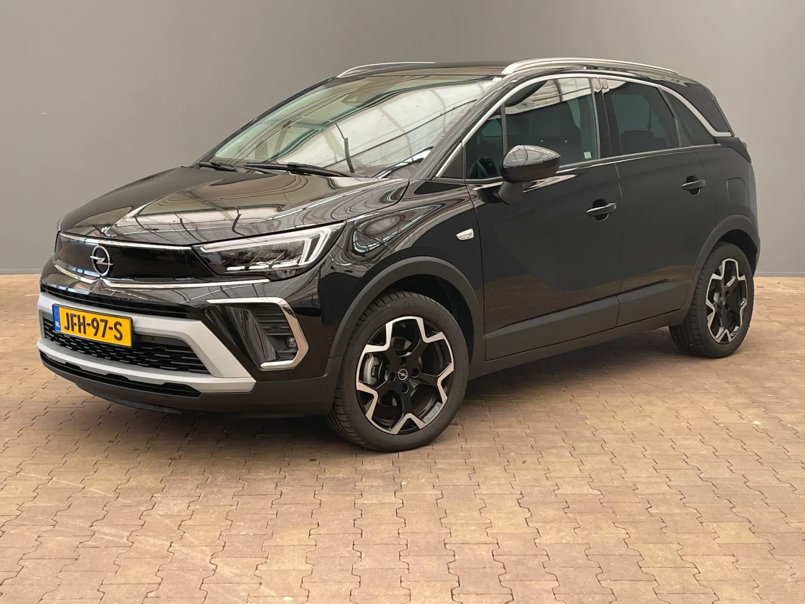 Opel Crossland (2024) — foto 1