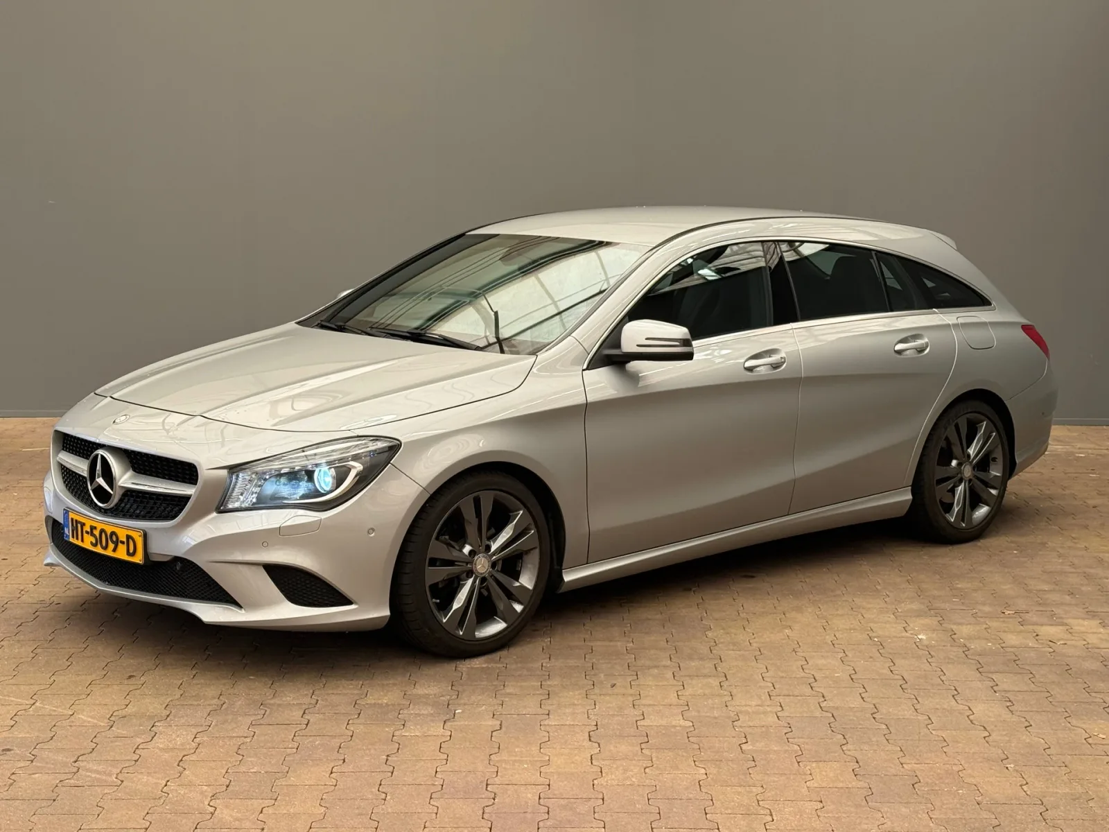 Mercedes-Benz CLA-Klasse (2015) — foto 1