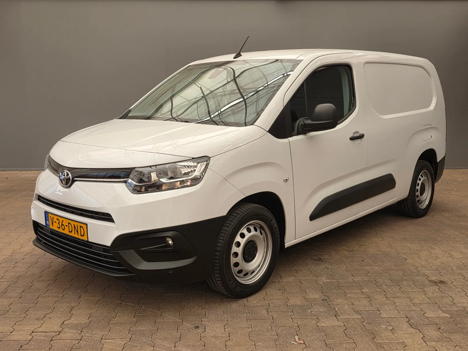 Toyota Proace (2024) — foto 1