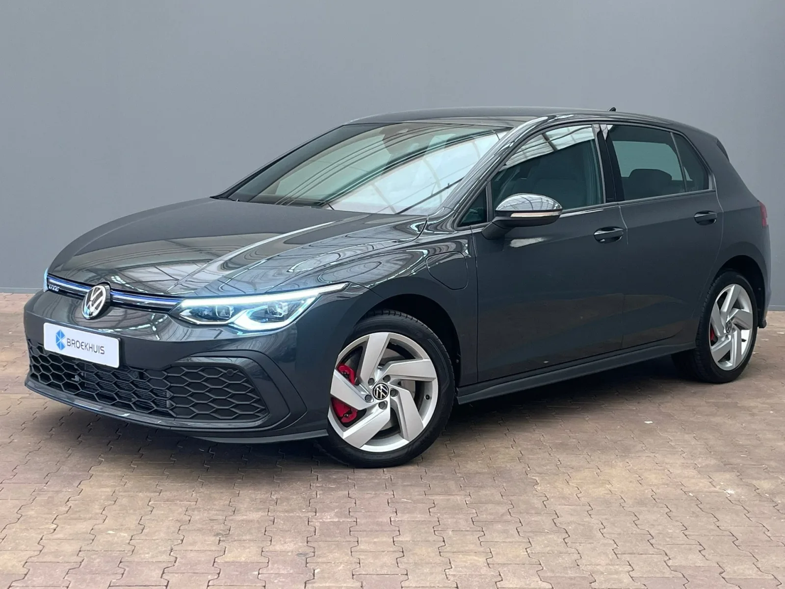 Volkswagen Golf (2022) — foto 1