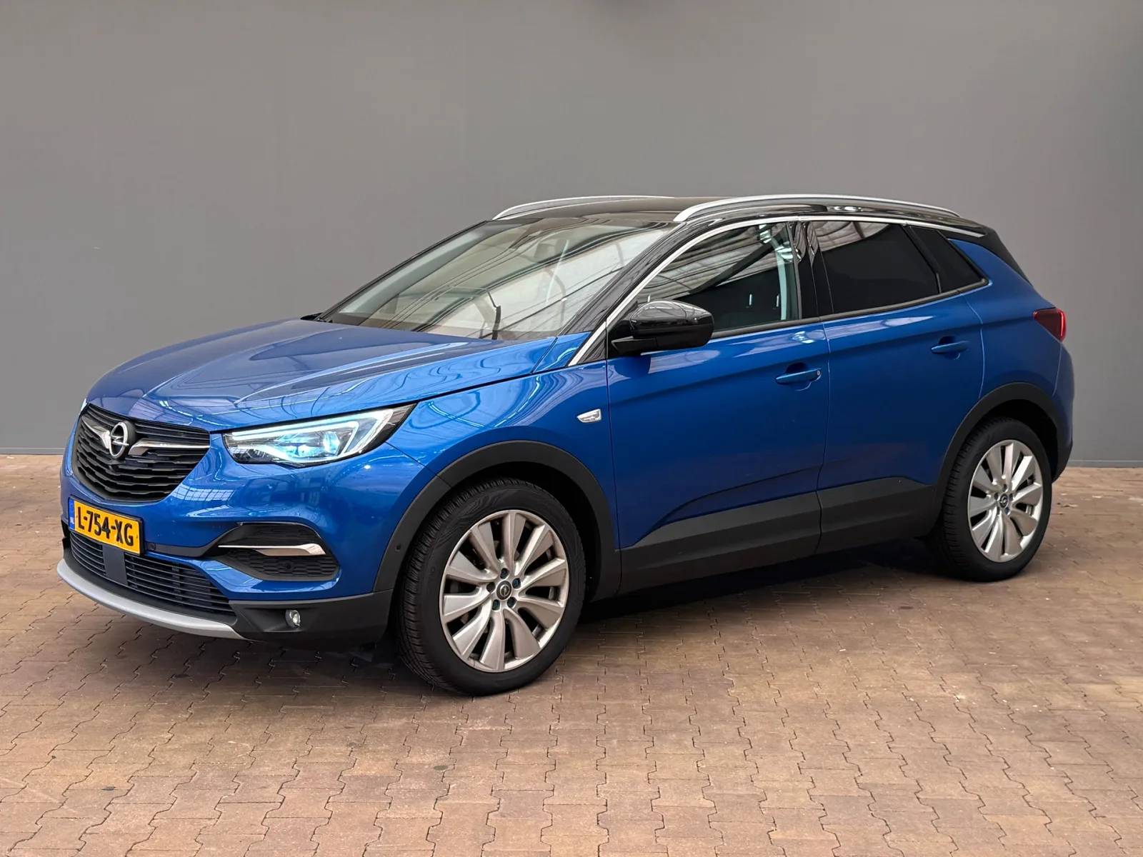 Opel Grandland X (2020) — foto 1