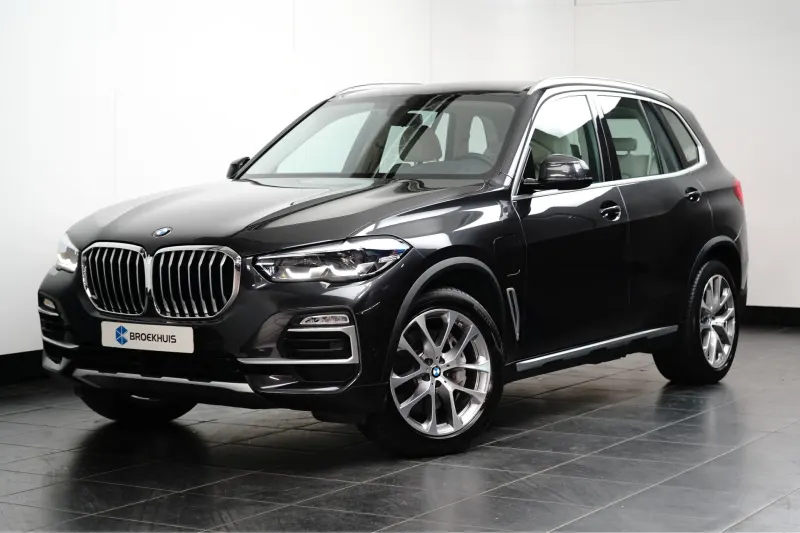 BMW X5 (2021)