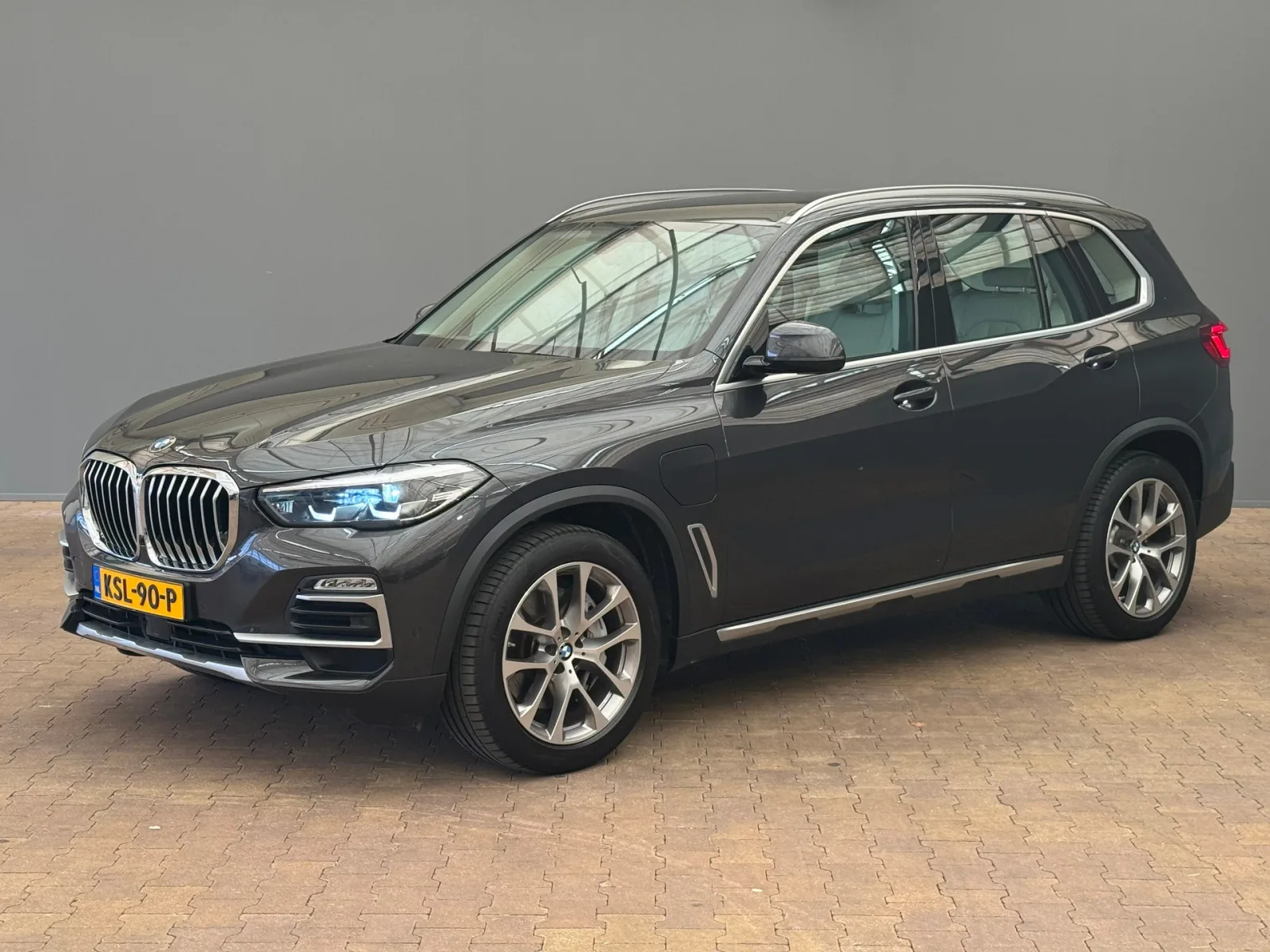 BMW X5 (2021) — foto 1