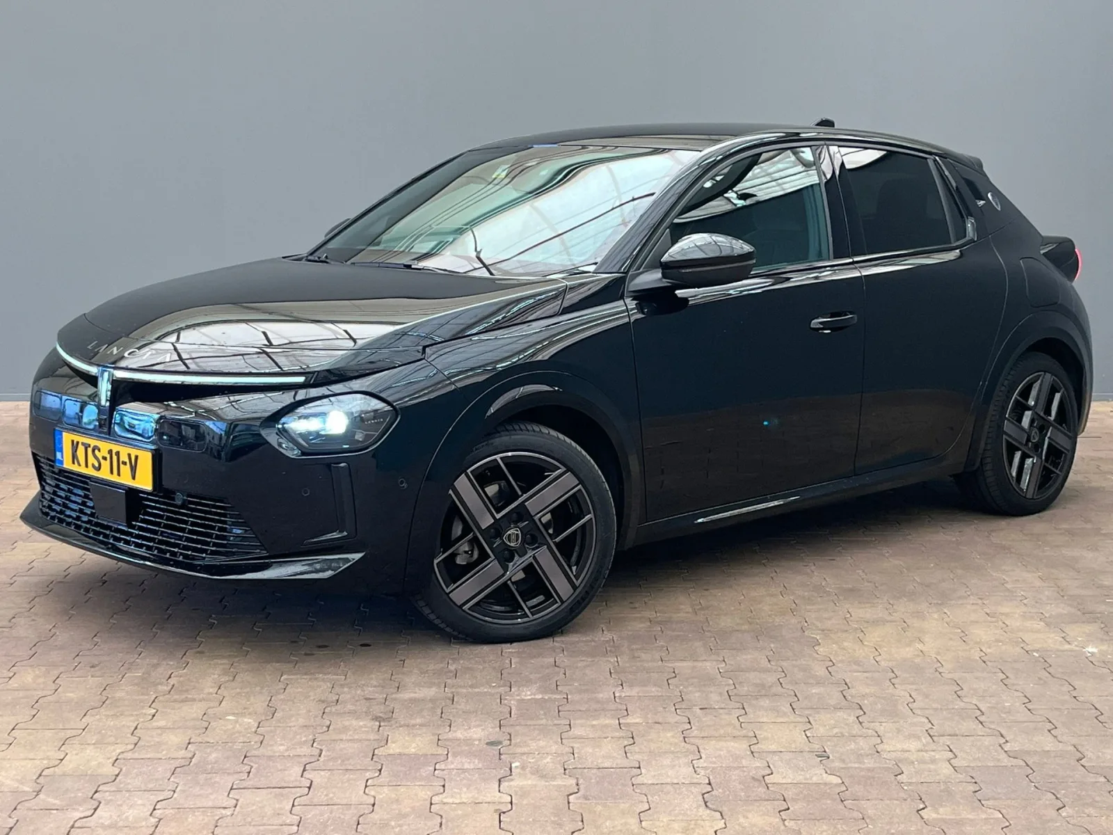 Lancia Ypsilon (2024) — foto 1
