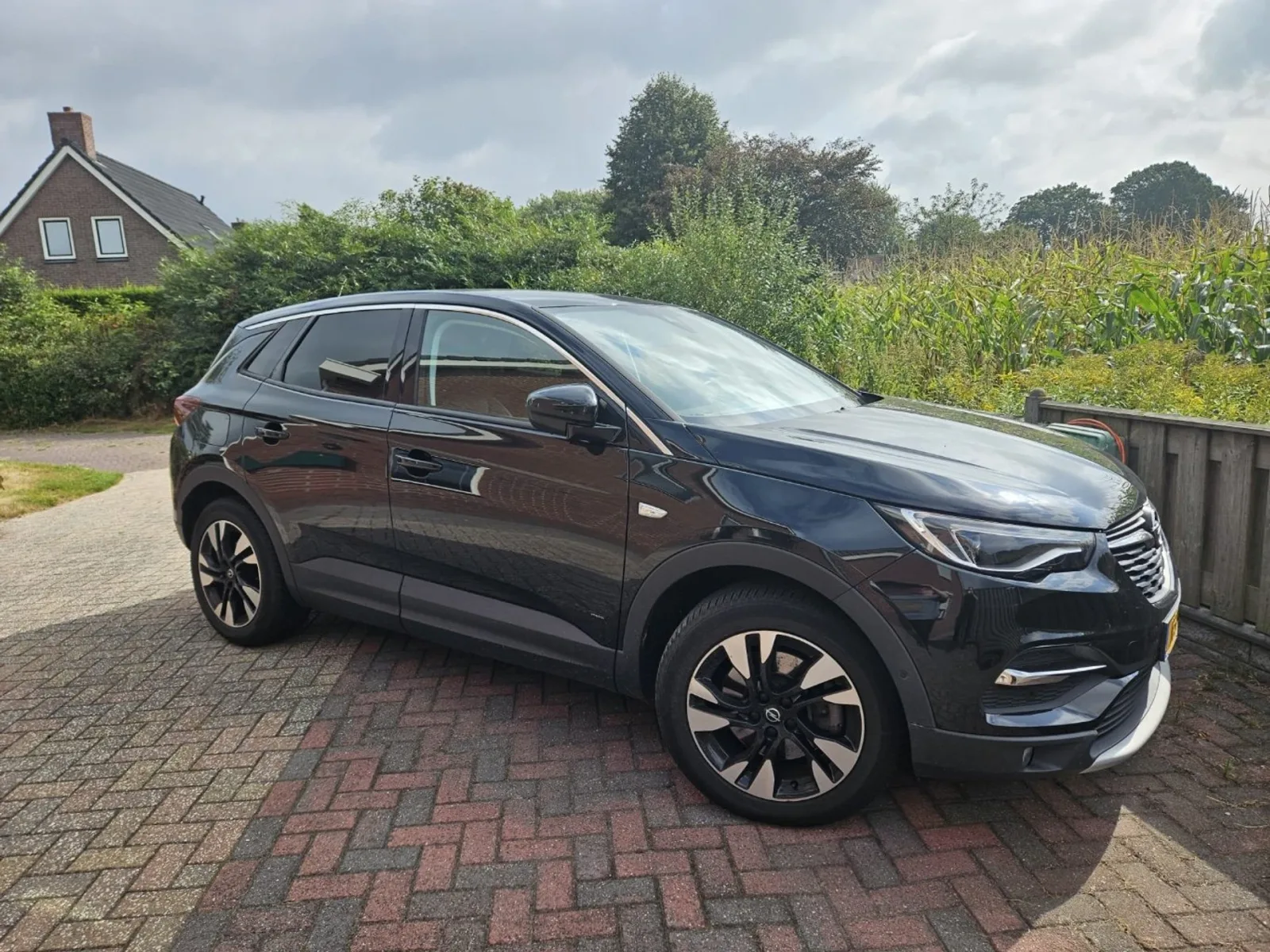 Opel Grandland (2021) — foto 1