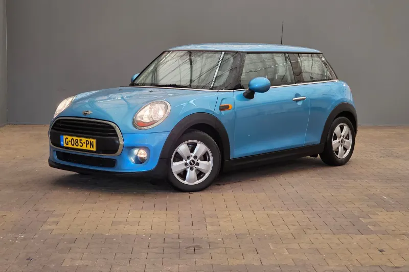 MINI One (2016)