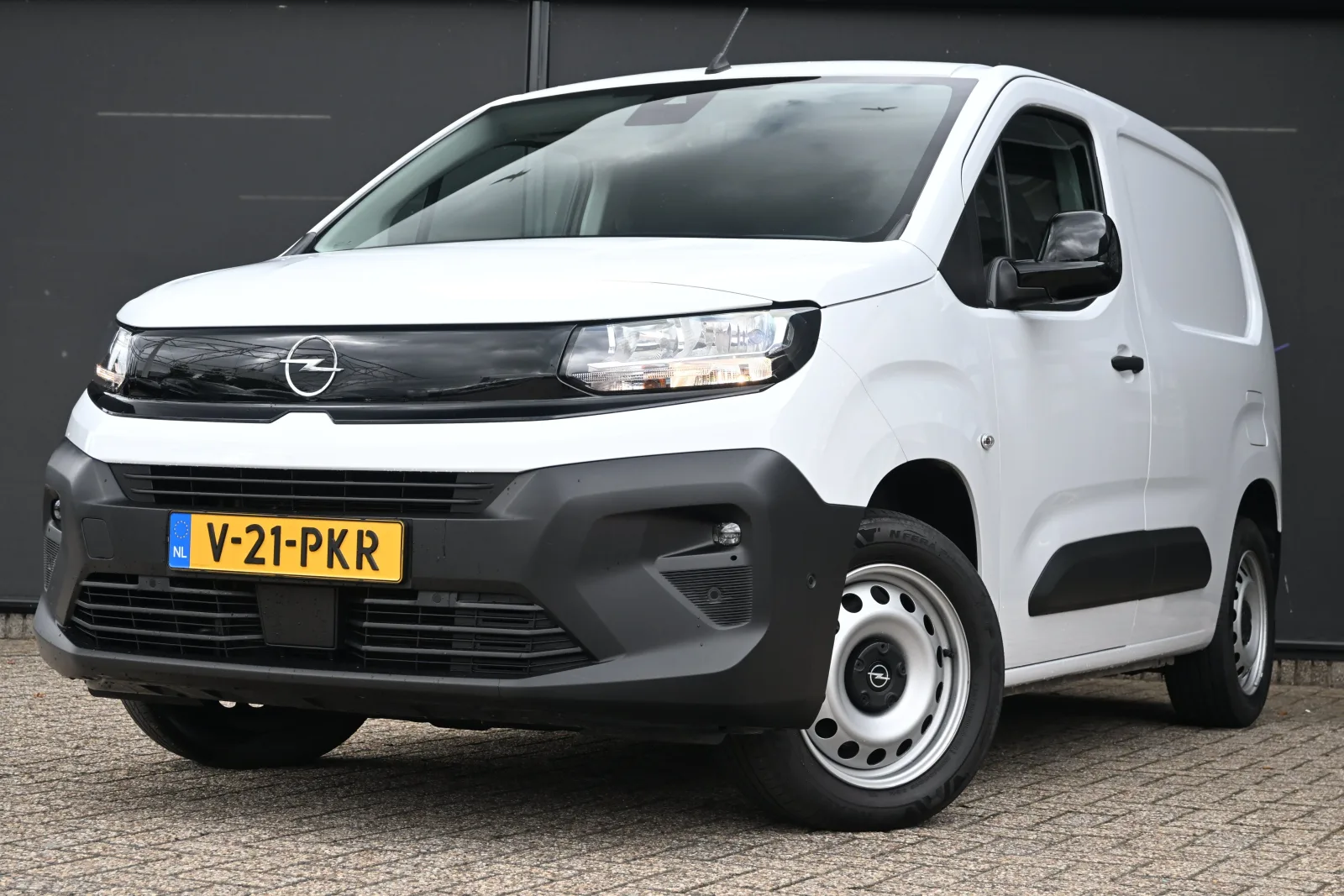 Opel Combo (2024) — foto 1