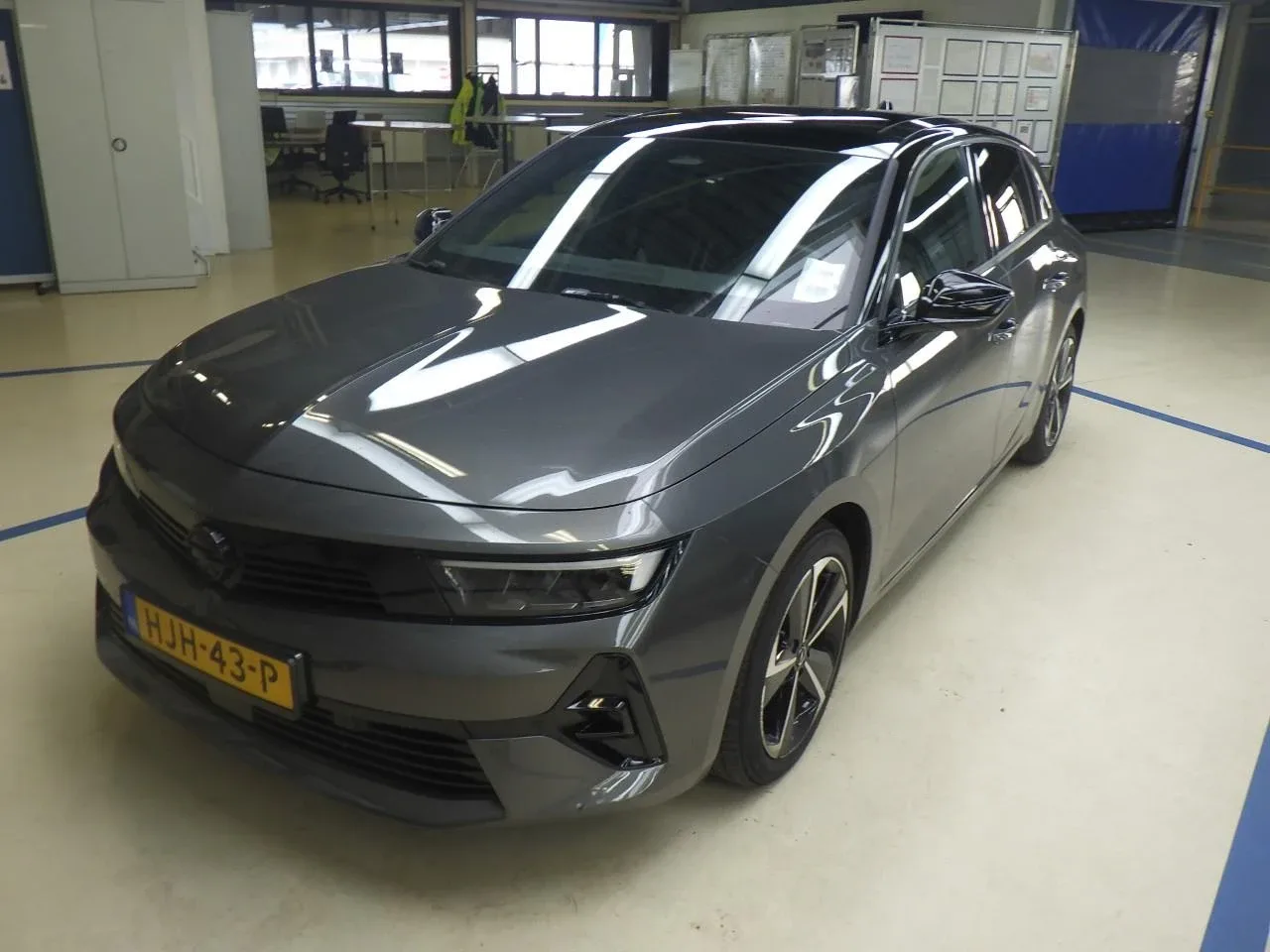 Opel Astra (2025) — foto 1