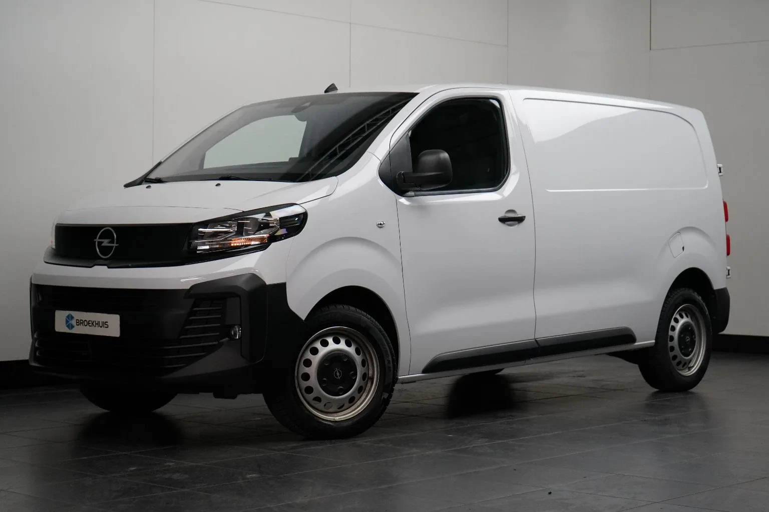 Opel Vivaro (2024) — foto 1