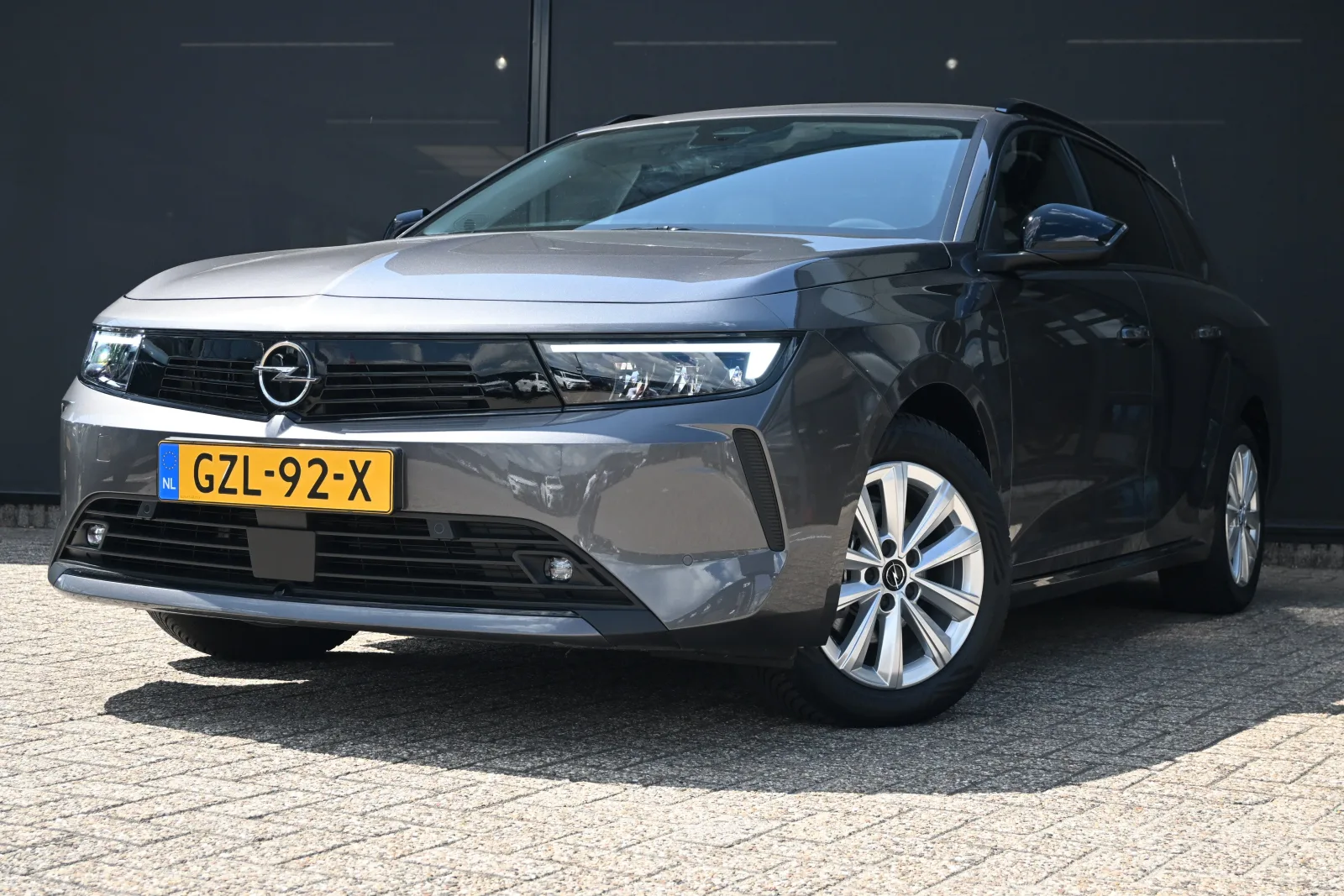 Opel Astra Sports Tourer (2024) — foto 1