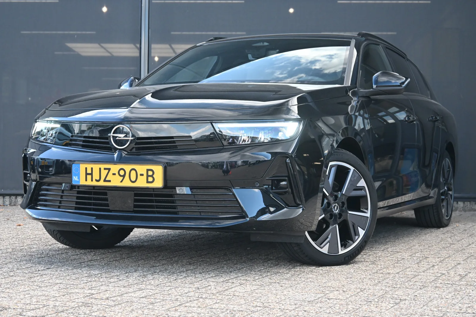 Opel Astra (2025) — foto 1