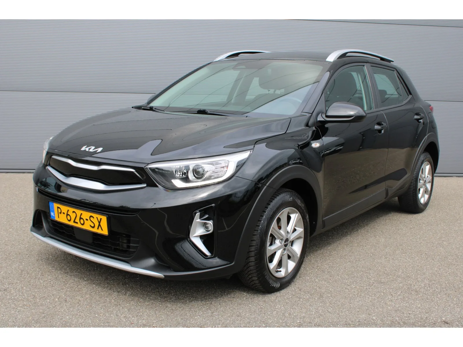 Kia Stonic (2022) — foto 1