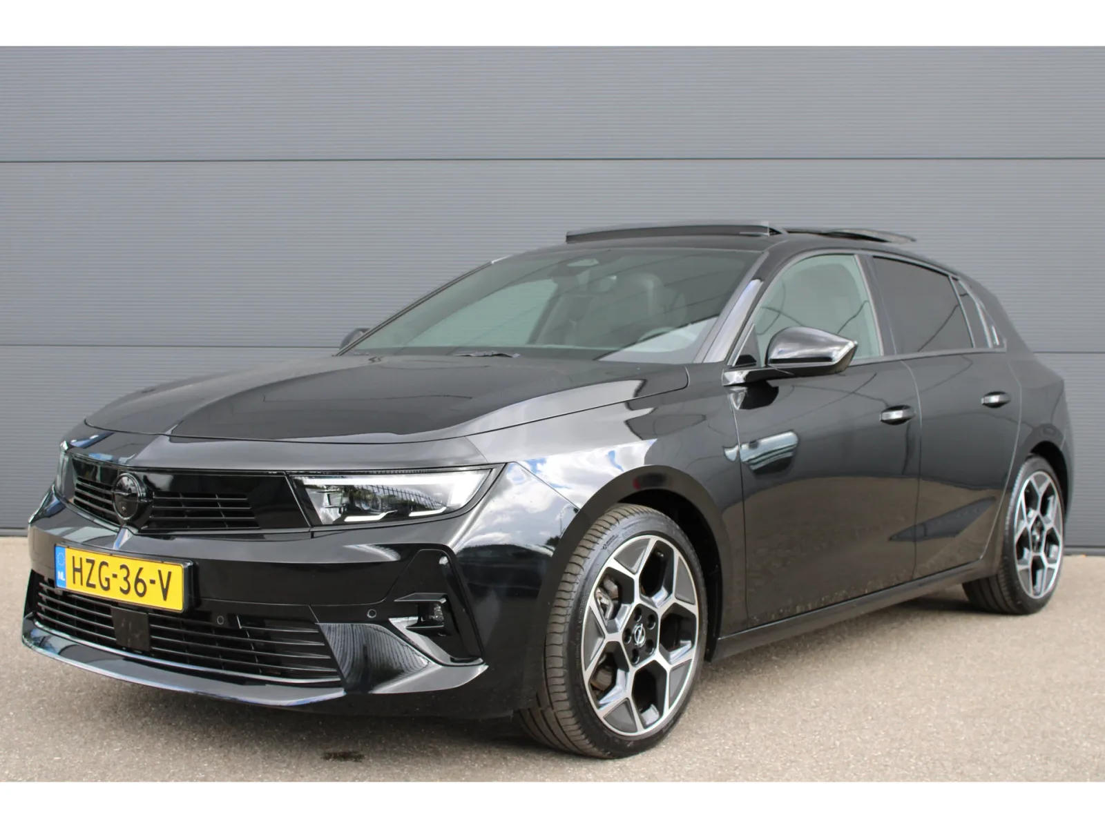 Opel Astra (2025) — foto 1