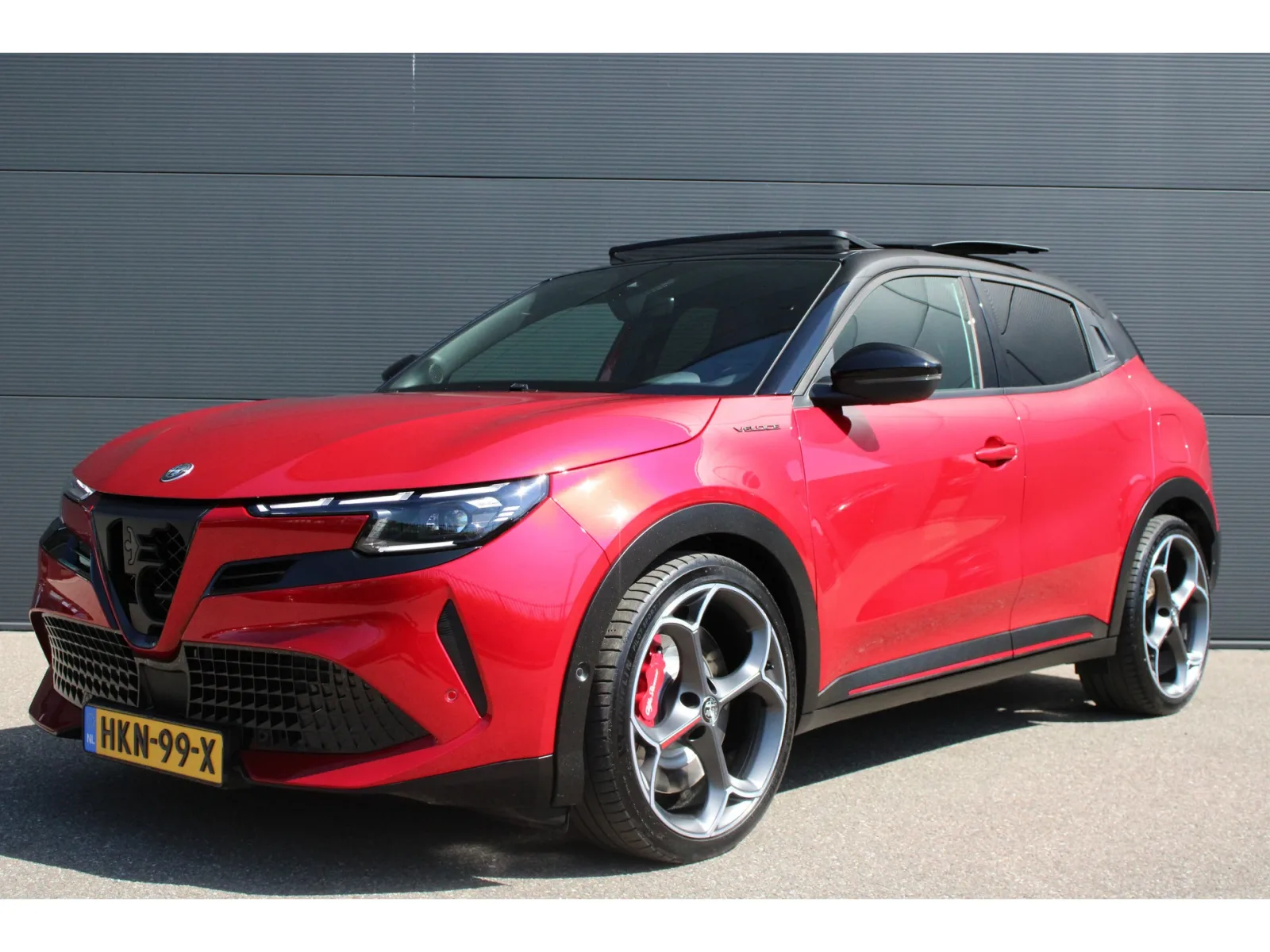 Alfa Romeo Junior (2025) — foto 1