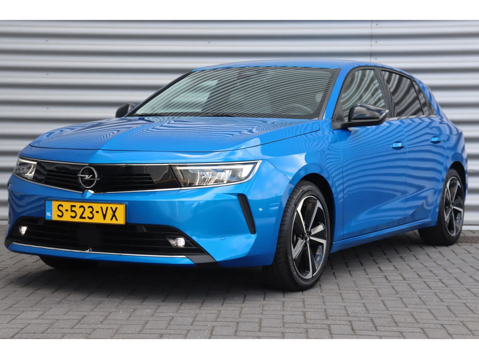 Opel Astra (2023) — foto 1