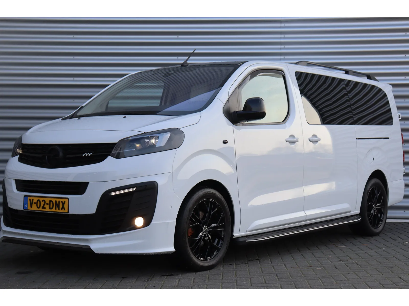Opel Vivaro (2024) — foto 1