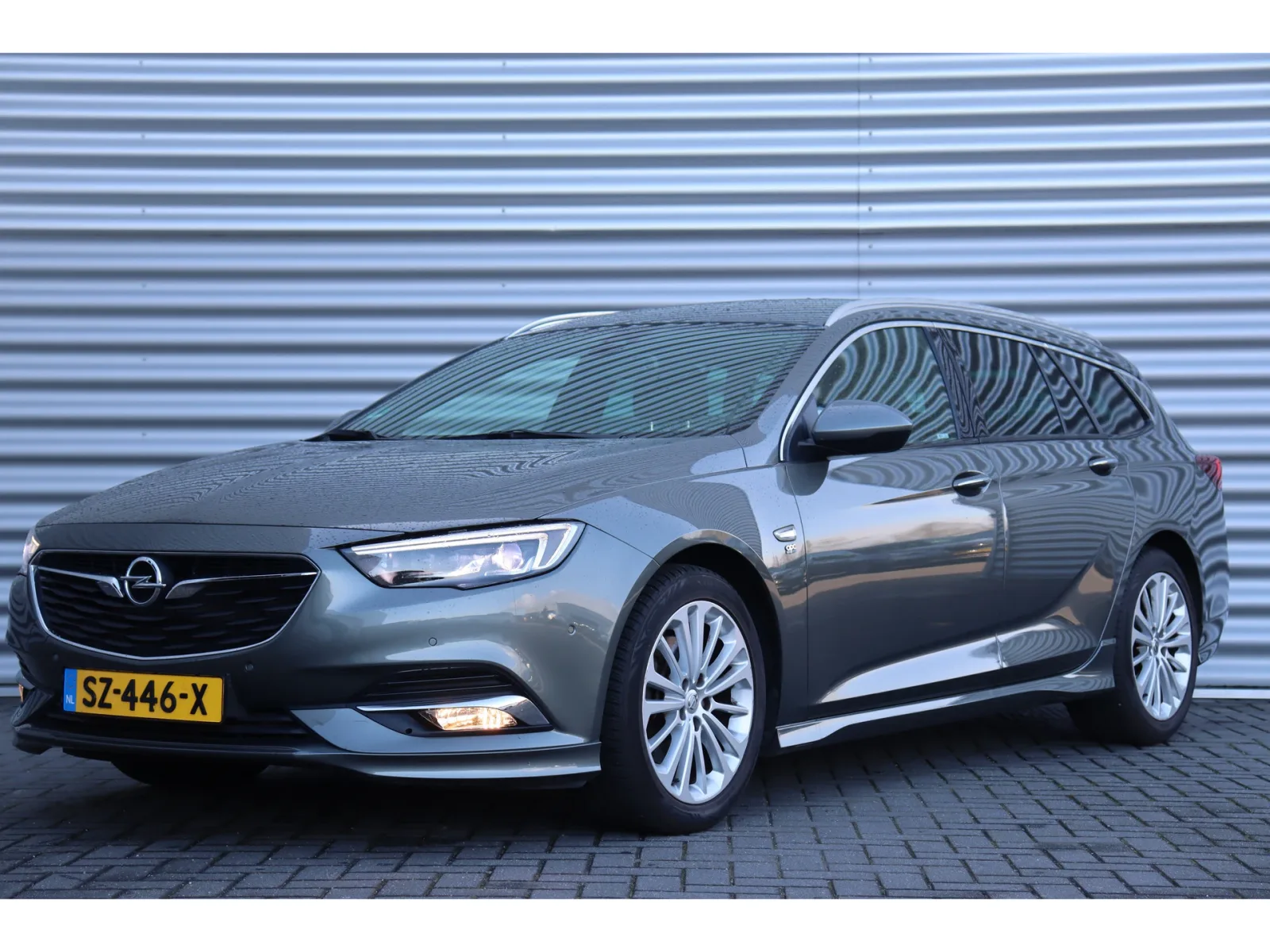 Opel Insignia Sports Tourer (2018) — foto 1