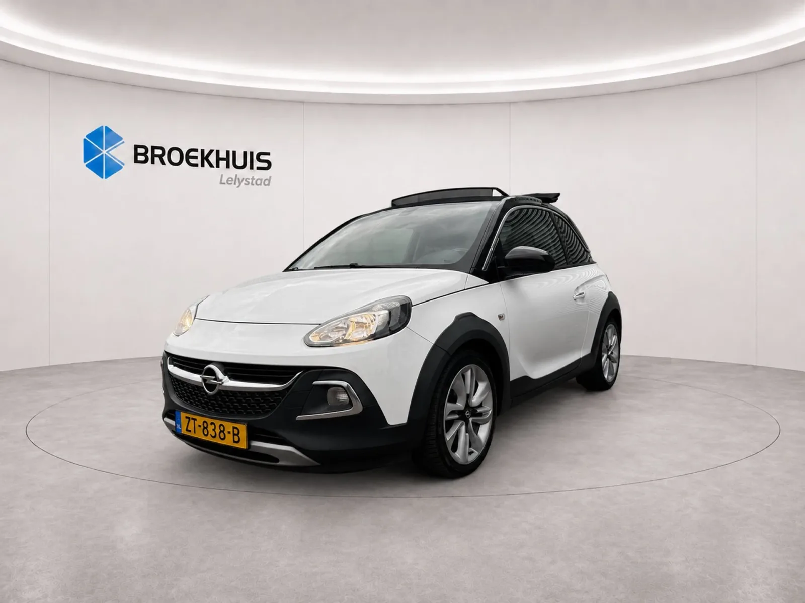 Opel Adam (2019) — foto 1