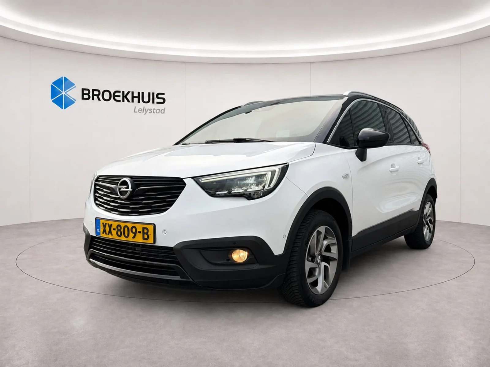 Opel Crossland X (2019) — foto 1
