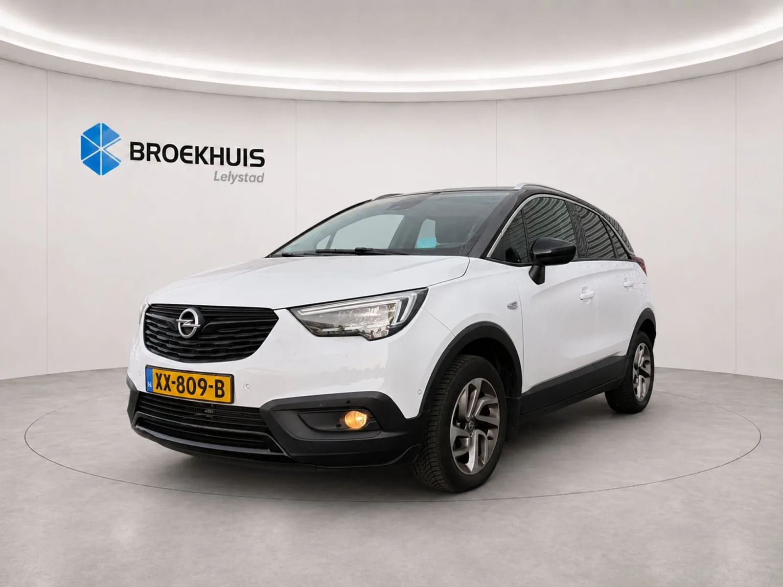 Opel Crossland X (2019) — foto 1
