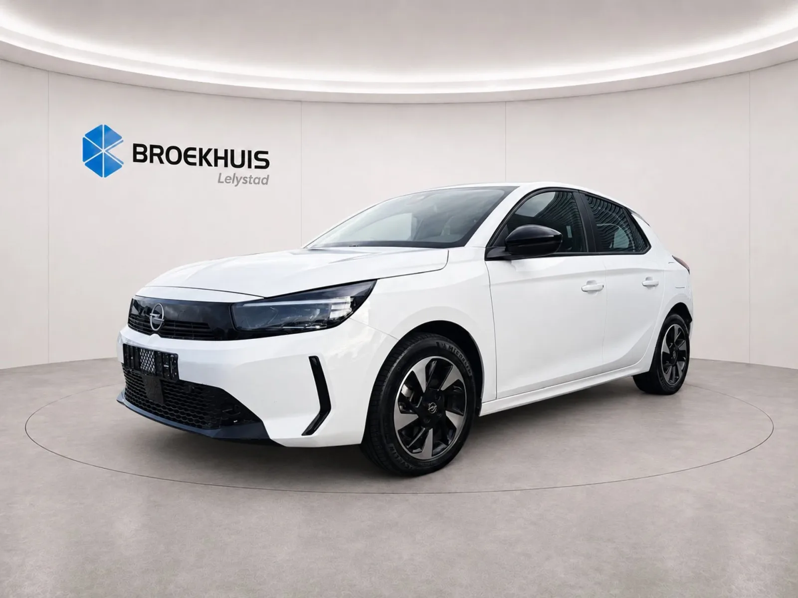 Opel Corsa (2024) — foto 1