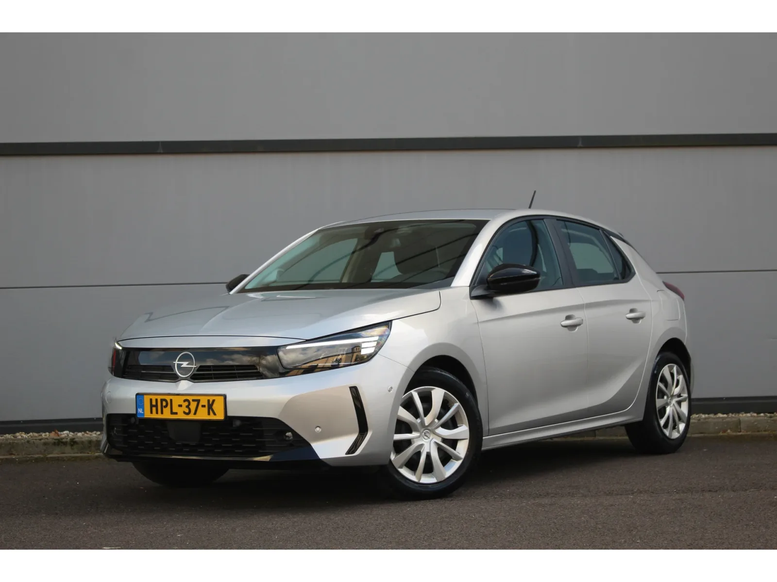 Opel Corsa (2024) — foto 1