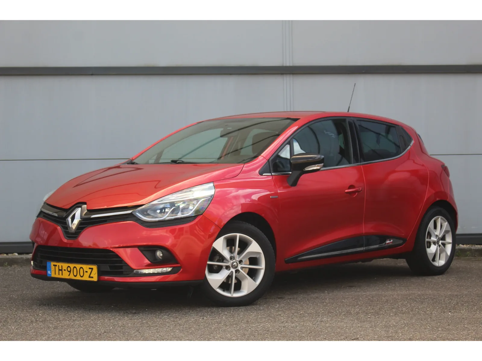 Renault Clio (2018) — foto 1