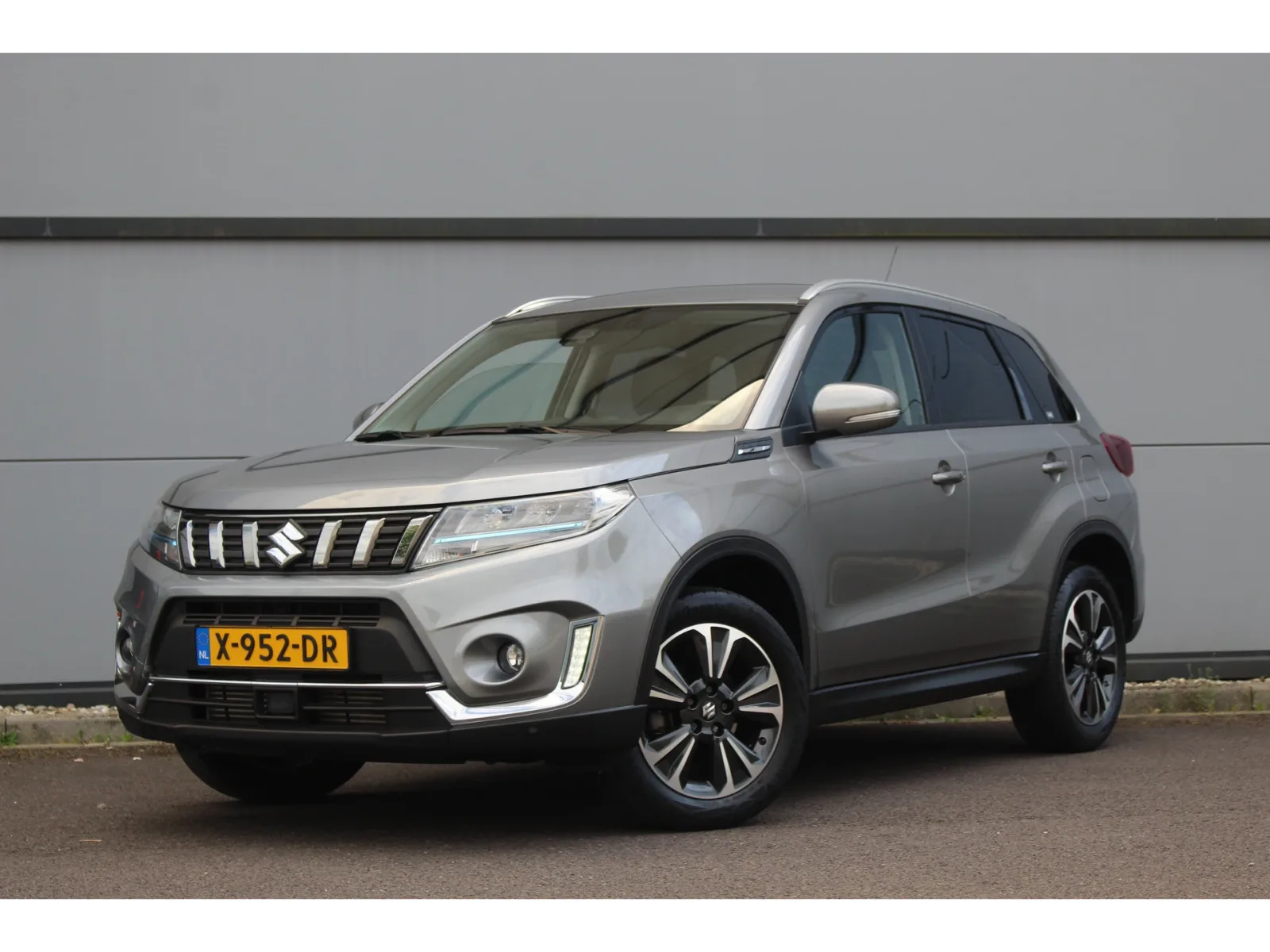 Suzuki Vitara (2023) — foto 1