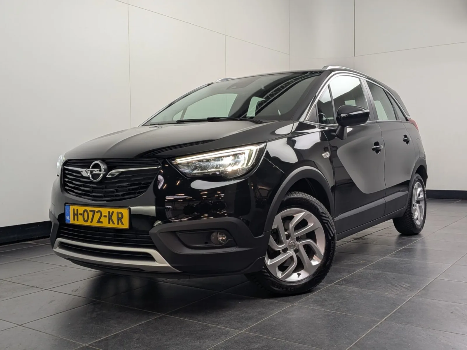Opel Crossland X (2020) — foto 1