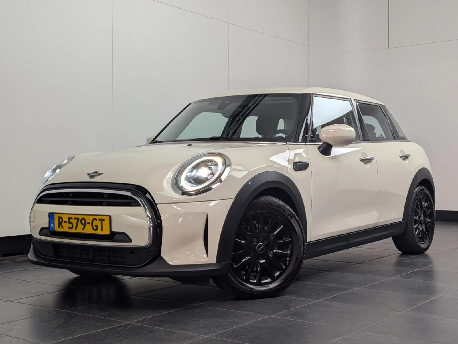 MINI 15 One Business (2022) — foto 1