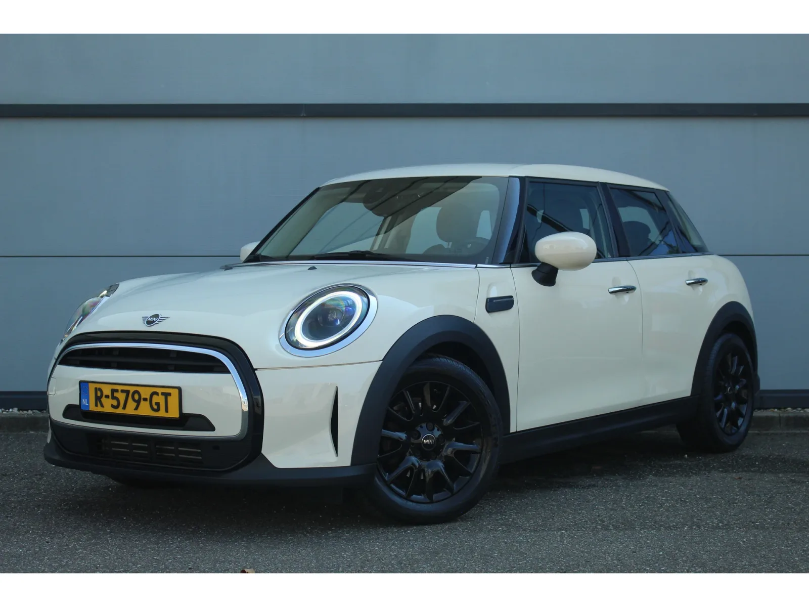 MINI One (2022) — foto 1