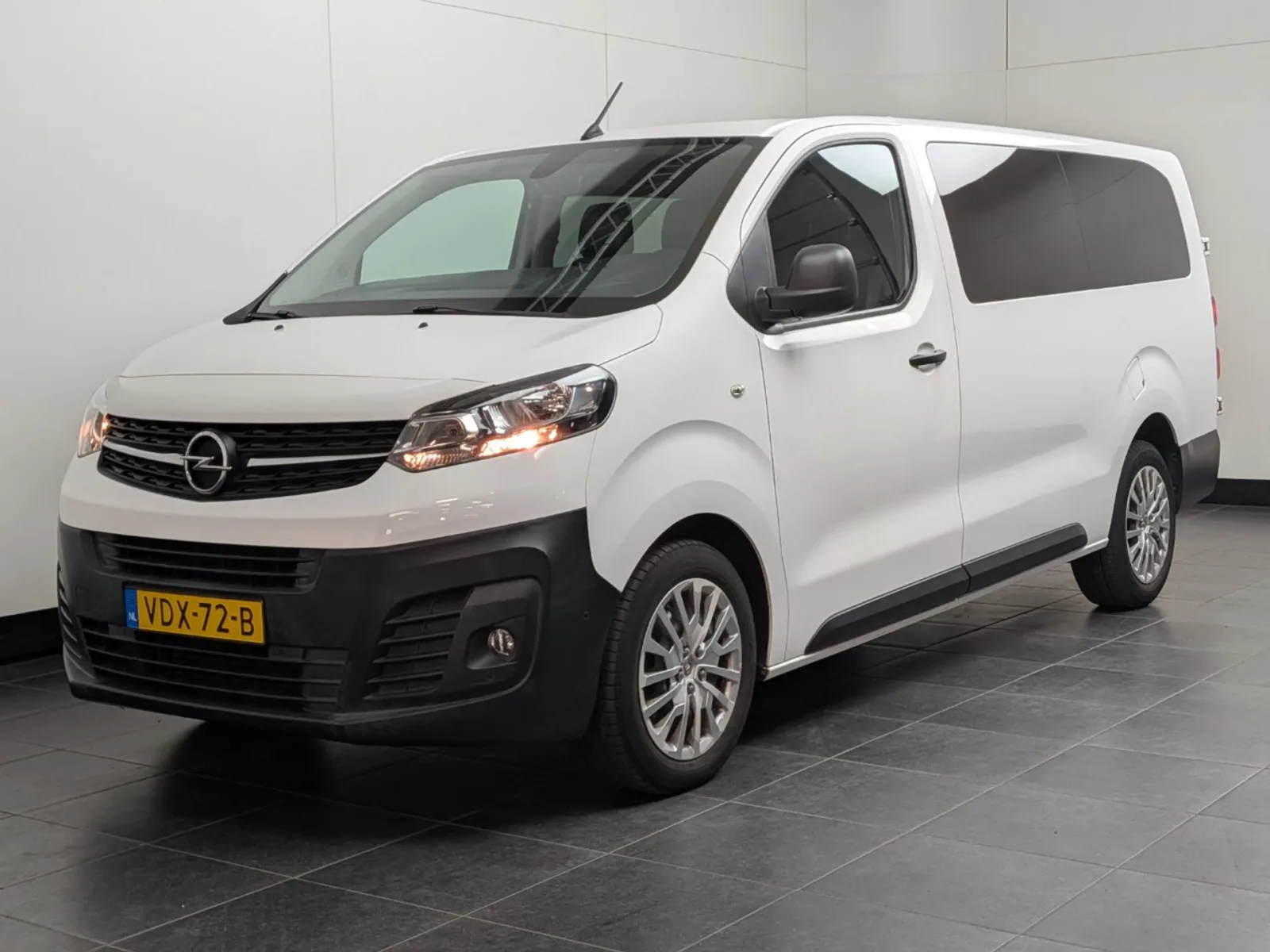 Opel Vivaro (2019) — foto 1
