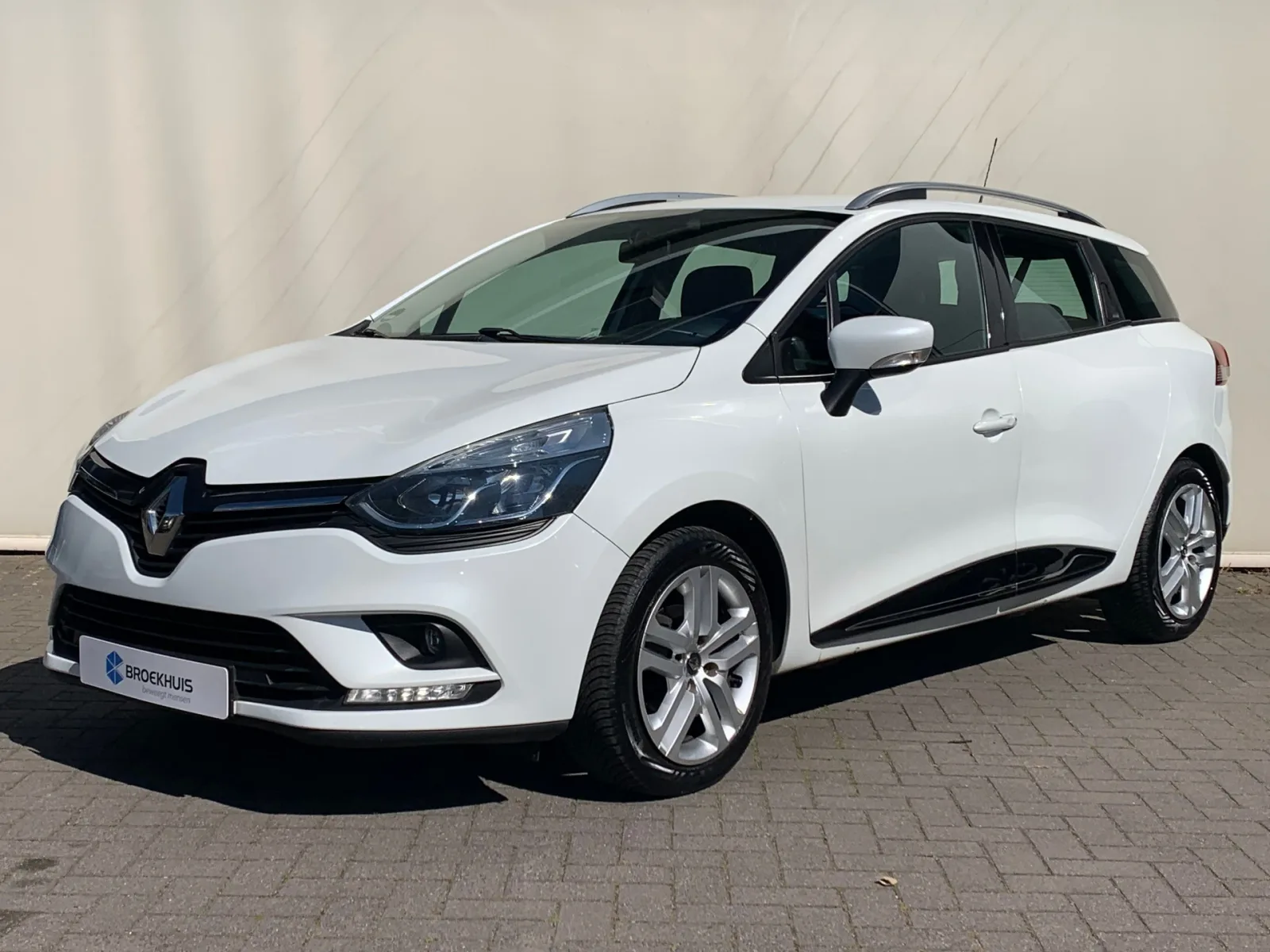 Renault Clio (2019) — foto 1