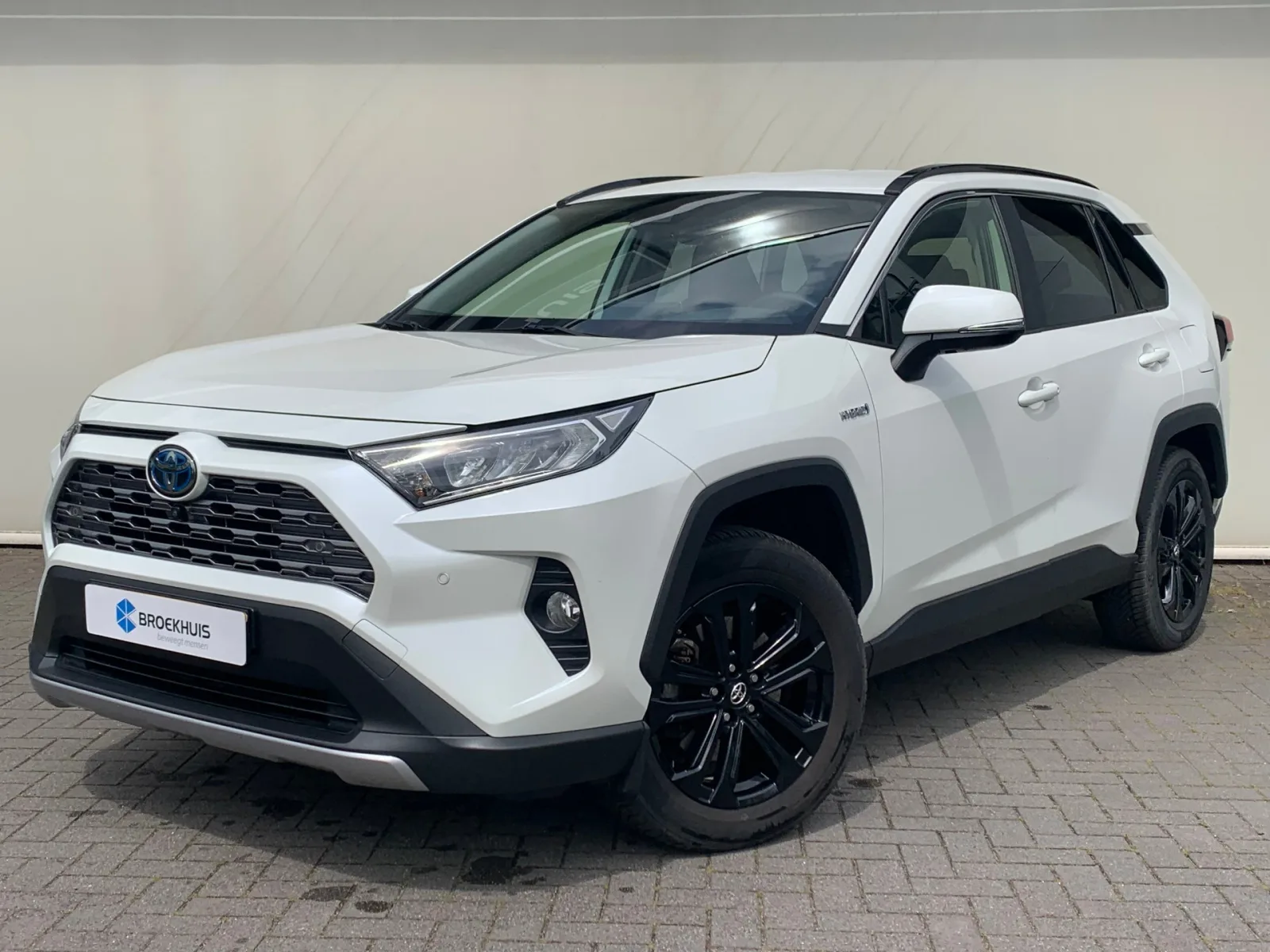Toyota RAV4 (2019) — foto 1