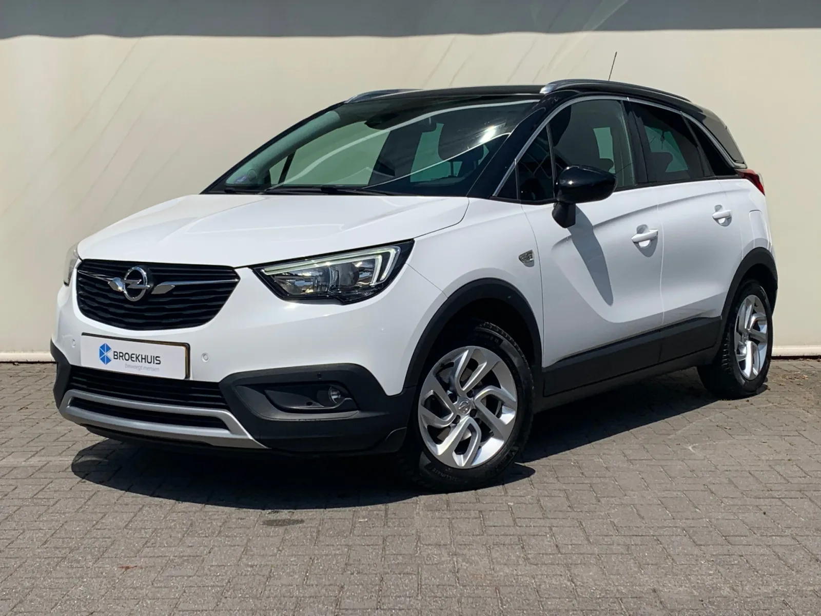 Opel Crossland X (2018) — foto 1