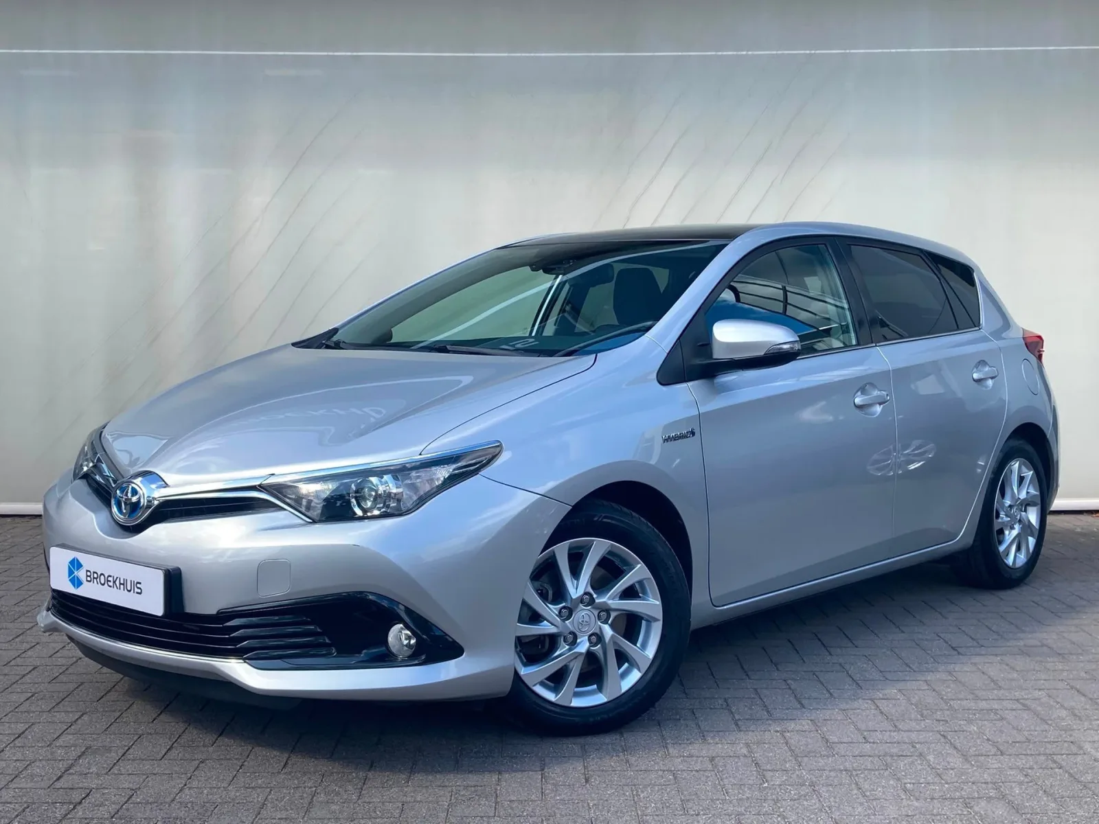 Toyota Auris (2016) — foto 1