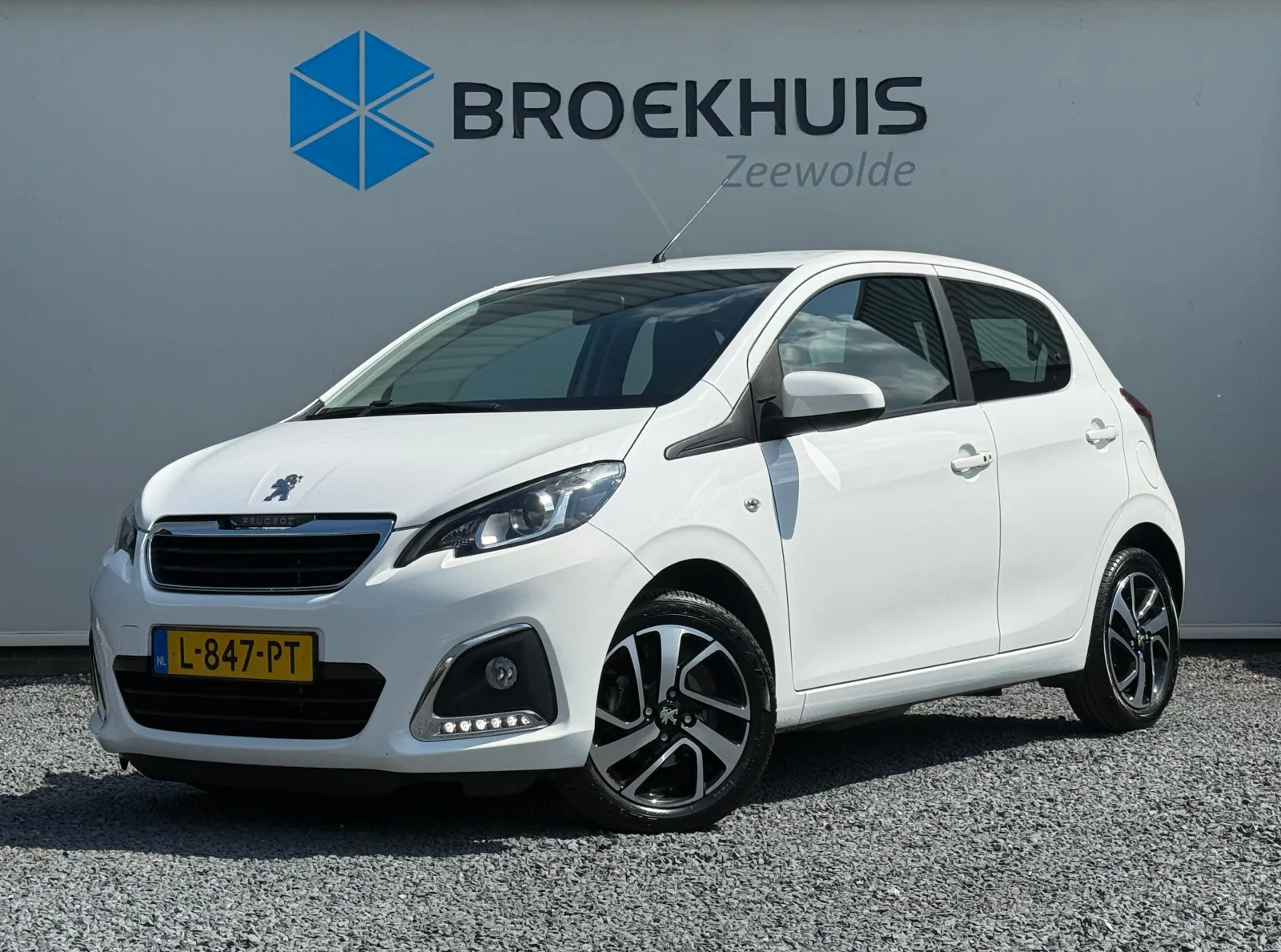 Peugeot 108 (2021) — foto 1
