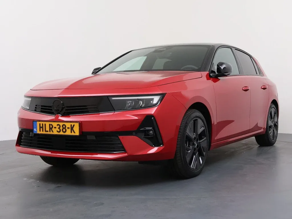 Opel Astra (2025) — foto 1