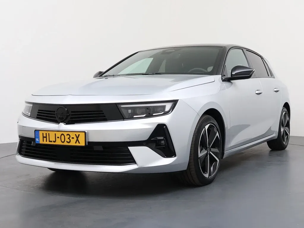 Opel Astra (2025) — foto 1