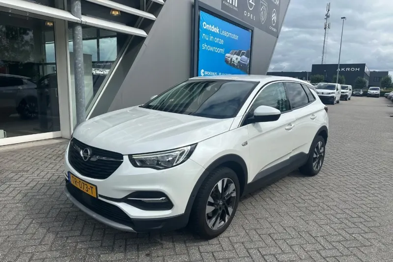 Opel Grandland X (2018)