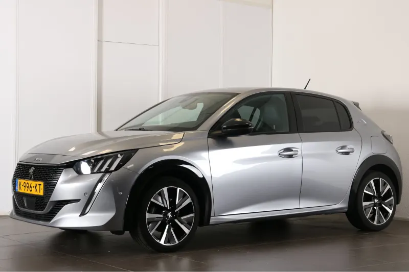 Peugeot 208 (2021)