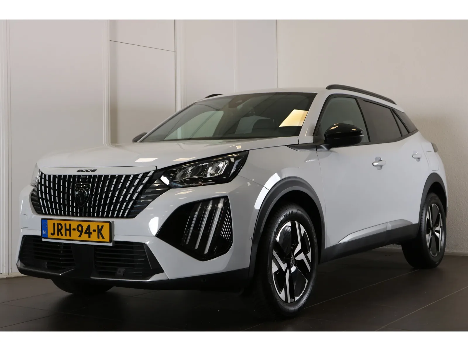 Peugeot 2008 (2025) — foto 1
