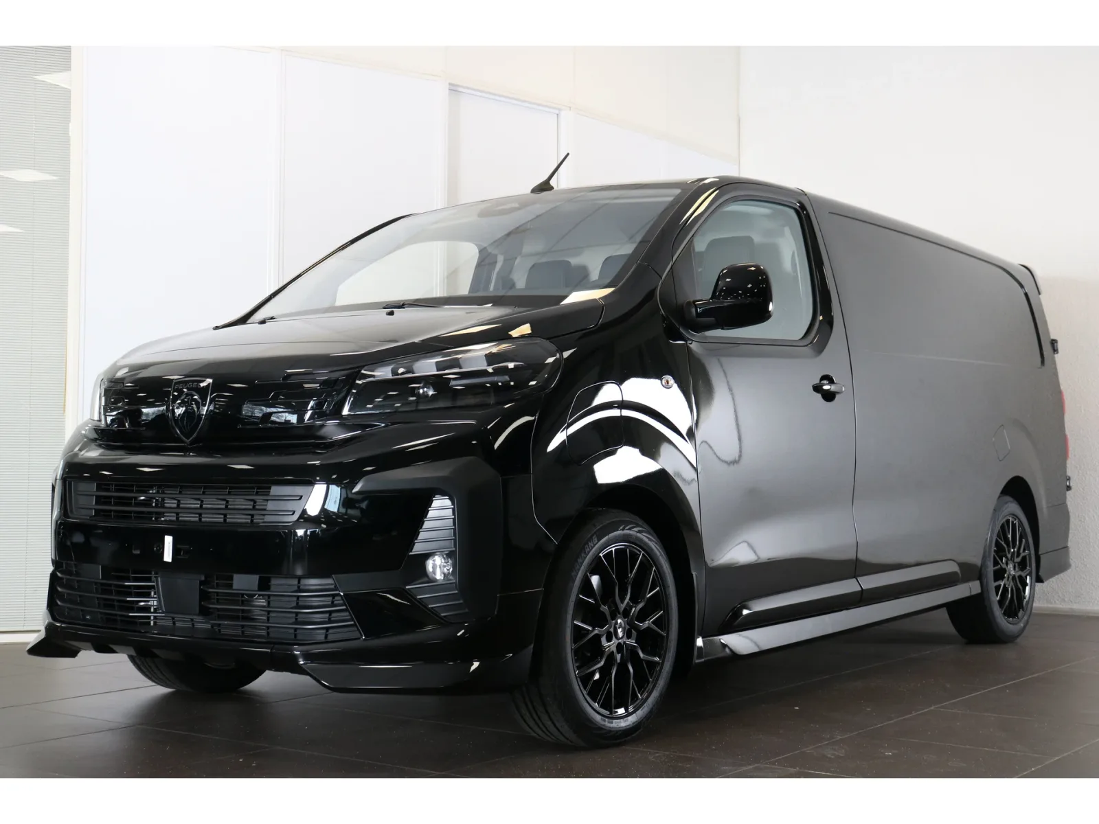 Peugeot E-Expert (2026) — foto 1